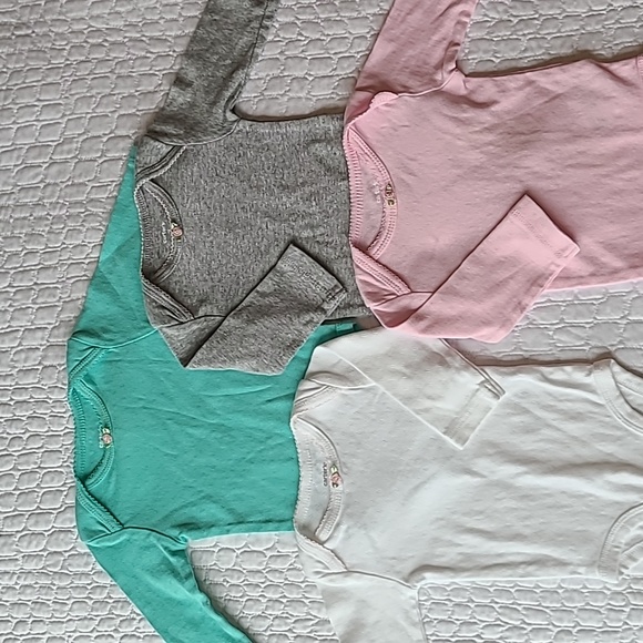 8 piece bodysuit bundle - Picture 2 of 5